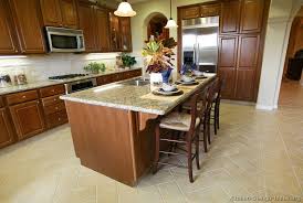 Traditional Medium Wood Cherry Kitchen Cabinets 04 Kitchen Design Ideas Org Traditional Kitchen Remodel Kitchen Remodel Kitchen Interior
