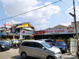 Tripadvisor sitesinde 5 üzerinden 4 puanla derecelendirilmiş ve cirebon bölgesindeki 180 restoran arasında 23. Mister Seafood Hadir Di Kota Cirebon Tawarkan Aneka Makanan Laut