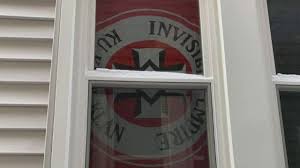 Simone biles tokyo 2020'den çekildi. Grosse Pointe Park Man Hangs Kkk Flag In Window Facing Black Neighbor Sparking Outrage