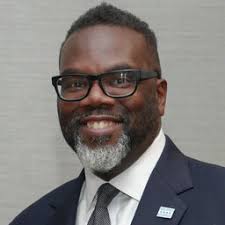 WCPT 820 Interview: Chicago Mayor Brandon Johnson at WCPT's 20th  anniversary broadcast