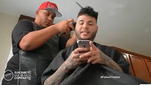 Los cantantes farruko y lary over están de gira y fueron sorprendidos durante uno de sus conciertos luego de que un fanático se subiera en. Como Es El Dia A Dia De Farruko Detras Del Exito Entrevista Exclusiva 2016 Youtube