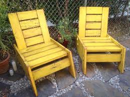 This Sao Rafael Deck Chair Is Inspired By Brazilian Furniture Design Its Sleekness Contrasts The Vintage Indust Deck Chairs Modern Vintage Furniture Wood Deck