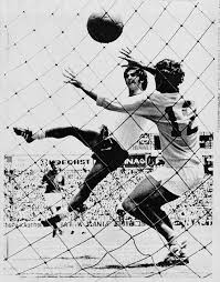Noch in jungen jahren begann er, mit der jugend von nördlingen auf der straße fußball zu spielen, ehe ihn der hier ansässige georg münzinger, mitglied der jugendleitung des tsv 1861. Der Bomber Gerd Muller Ist Im Kampf Gegen Demenz Aber Sein Erbe Ist Unantastbar Aktuelle Boulevard Nachrichten Und Fotogalerien Zu Stars Sternchen