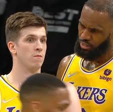 Megan Pieper (@MeganPieperr)