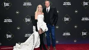 That chain hanging off her belt is. Gwen Stefani Und Gavin Rossdale Kinder Sollen Nicht So Oft Zu Ihrem Vater Stern De