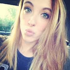 Candace Neumann (@cneumann89)