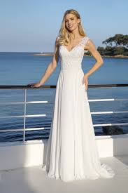 Verkaufe ein sehr schönes brautkleid mit reifrock in der größe 44/46.das kleid wurde bei einer größe von 1, 68m getragen. Blumenwiese Brautsudio Sposa Favola Romantische Brautkleider