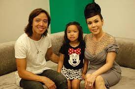 Thỉnh thoảng, vợ chồng tôi cùng nhau khép lại lịch làm việc, tắt điện thoại để. Ong Xa Ä'iá»ƒn Trai Va CÆ°ng Vá»£ Cá»§a Danh Hai Viá»‡t HÆ°Æ¡ng