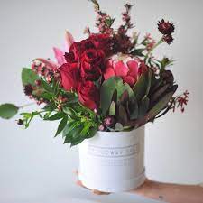 Hatbox Arrangement Native Australian Red Pink Greenery Luxury Hatbox Everlasting Australian Native Flowers Hat Box Flowers Mothers Day Flowers