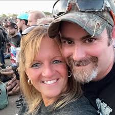 12 yr old girl fell off horse at crooked creek. Unresponsive but breathing.  Bleeding profusely from the head Asking for helicopter to be