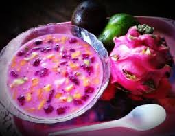 * untuk mendapatkan hasil yang lebih banyak pengolahan es krim bisa dicampur dengan 1liter air susu dingin, cara ini bisa menghasilkan es krim 2x lipat. Peluang Usaha Es Buah Naga Merah Dan Analisa Usahanya