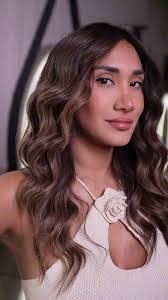 Tammy Mora's Instagram, Twitter & Facebook