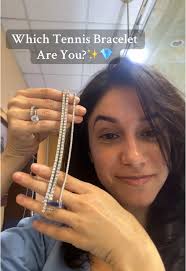 Yvette Moran (@jewelswithyvette)