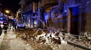 Catania — ci sono situazioni, eventi eccezionali, istanti fuori dal comune, in cui il tempo sembra distorcersi e intraprendere un corso imprevisto. Terremoto Etna Catania Magnitudo 4 8 Crolli E Feriti Lievi 600 Gli Sfollati