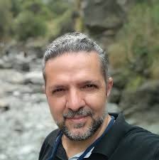 Who can recommend a licensed gestor for temporary residency in Mendoza?