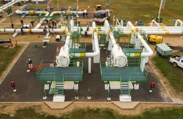 Infraestructura de gas natural, generada por IA