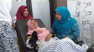 Virusnya dapat menyebar ke organ lain dan menyebabkan kematian, gejalanya ada 3 (tiga), yaitu keputihan banyak dan berbau, perdarahan dari. Hasil Deteksi Dini Kanker Serviks Dan Payudara Di 21 Puskesmas Se Hss 13 Orang Positif Banjarmasin Post