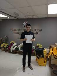 Julian tan kok ping is a malaysian politician he is the member of the parliament of malaysia for the stampin constituency in sarawak representing the. Julian Tan Kok Ping é™ˆå›½å½¬added A Julian Tan Kok Ping é™ˆå›½å½¬