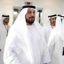 Kbzayed خليفة بن زايد آل نهيان اللهم إن الشيخ خليفة بن زايد قد أحسن إلينا ووهب عمره من أجل الإمارات وشعبها فأحسن Handsome Arab Men History Uae Arab Men