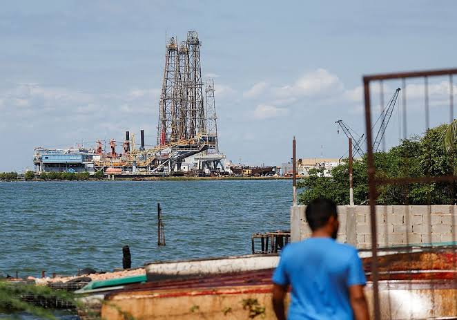 Trump anuncia el acuerdo con Venezuela para quedarse con gran parte de sus reservas de petróleo | El Correo