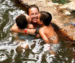 ❤️ é dia de festa. Tania Ribas De Oliveira Passa Ferias Com O Marido E Os Filhos No Paraiso Dos Acores