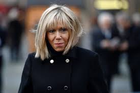 Brigitte Macron Profile: Macron's Wife, the Singular Woman Behind France's Front-Runner - Bloomberg