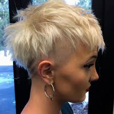 Für unterschnitt) ist die englische bezeichnung einer frisur, bei der die behaarung der unteren kopfhälfte rasiert bzw. 50 Frauen Undercut Frisuren Um Eine Echte Aussage Zu Machen