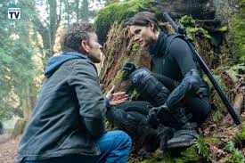Van Helsing' Season 4 Episode 4 Sees Vanessa And Axel Finally Resolve Their  Differences With A Truly Heartwarming Moment - Meaww