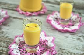 It has a smooth taste that is fairly similar to almonds. Domowy Ajerkoniak Film Smakowite Dania
