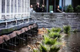 In verband met het hoog water is ijsco fantastico helaas genoodzaakt te sluiten en inmiddels óók van de locatie weggehaald. Cjbs7tfzkvy53m
