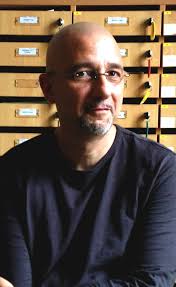 PHÂN TÍCH KINH TẾ: Sự biện chứng của xã hội và trào lưu kiến tạo luận xã hội