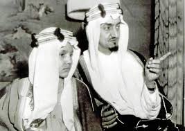 King Faisal Bin Abdulaziz Al Saud R A And His Son Prince Saud Al Faisal King Faisal Arab Celebrities History