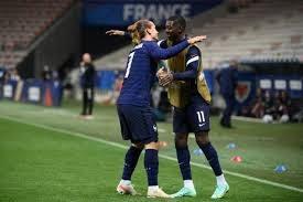 Gareth bale, capitaine du pays de galles, avant le match contre la suisse samedi (15 heures) pour la 1re journée de l'euro : Football La France S Impose 3 0 Face Au Pays De Galles En Amical Football Le Telegramme