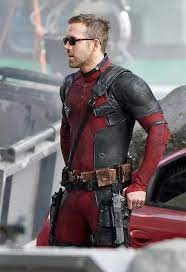 Последние твиты от ryan deadpool reynolds (@detective_dpool). Wie Man Ryan Reynolds Haircut Stilt Ryan Reynolds Deadpool Ryan Reynolds Superhero