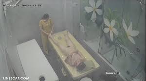 Hack camera Việt Nam - Cuộc phiêu lưu đầy gay cấn vào không gian bí mật không lối thoát