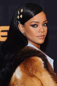 And if you are your own stylist, go ahead and start experimenting! 17 Celebrity Makeup Looks That Will Steal The Spotlight At Prom Clip Hairstyles Turquoise Hair Hair Clips