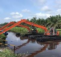 Amphibious Excavator – History and Past Development – EIK ...