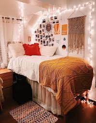 35 Warm And Romantic Bedroom Decoration College Dorm Room Decor Dorm Room Inspiration Dorm Room Designs