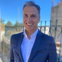 20+ perfis com “Milton Pereira”