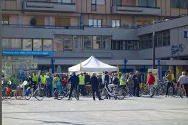 In der stadt pescara gibt es viele unterkünfte, welche es ermöglichen, ihr haustier mitzunehmen. Pescara Per Fahrrad Miss Move
