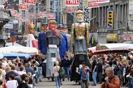 On vous attend les samedi 14 et dimanche 15 août, dès 15h00 chez magma, au 43 de la rue porte aux oies. Luttich Feiert Die Fetes Du 15 Aout