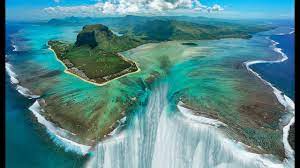 Back on land, pinpointing the largest waterfall is a little trickier. Worldkings Worldkings News Europe Records Institute Euri Denmark Strait Cataract House World S Highest Underwater Waterfall Asean Records World