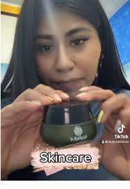 Acompáñame a exfoliar mi carita y hablemos un poco 🗣️ @Dulce Abril Vargas  Aviles #rutinaskincare #vlogs #exfoliarpiel #belleza #limpiezafacialprofunda
