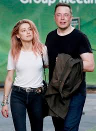 In july 2021, heard announced that she had welcomed a daughter, oonagh paige heard (born april 8, 2021), via surrogate. Amber Heard And Elon Musk Break Up People Com