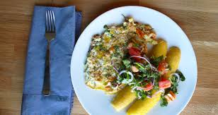 Omelette Au Hareng Fume Avec Des Bananes Plantains Mures Kedny Cuisine Haitian Food Recipes Avocado Salad Recipes Food