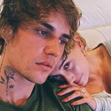 Justin bieber, 27, and his wife hailey baldwin, 24, have been kicking off summer in style. Hailey Baldwin Has A Strong Shoulder To Lean On In Husband Justin Bieber In Their Cosy Romantic Selfie Pinkvilla