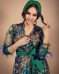 5 570 Vind Ik Leuks 46 Reacties Aicha Ayach Aichaayach Op Instagram من حفل عيد ميلاد غزوول قفطاني من ابداع Fashion Moroccan Caftan Oriental Fashion