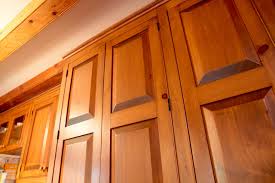 If you want to create the old country style look with exposed beams, rough cut lumber is your best bet. How To Choose Rough Cut Face Frame Stock Baileylineroad