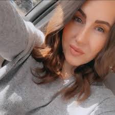 Layla Collins's Instagram, Twitter & Facebook