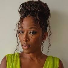 Nicole Corzine's Instagram, Twitter & Facebook